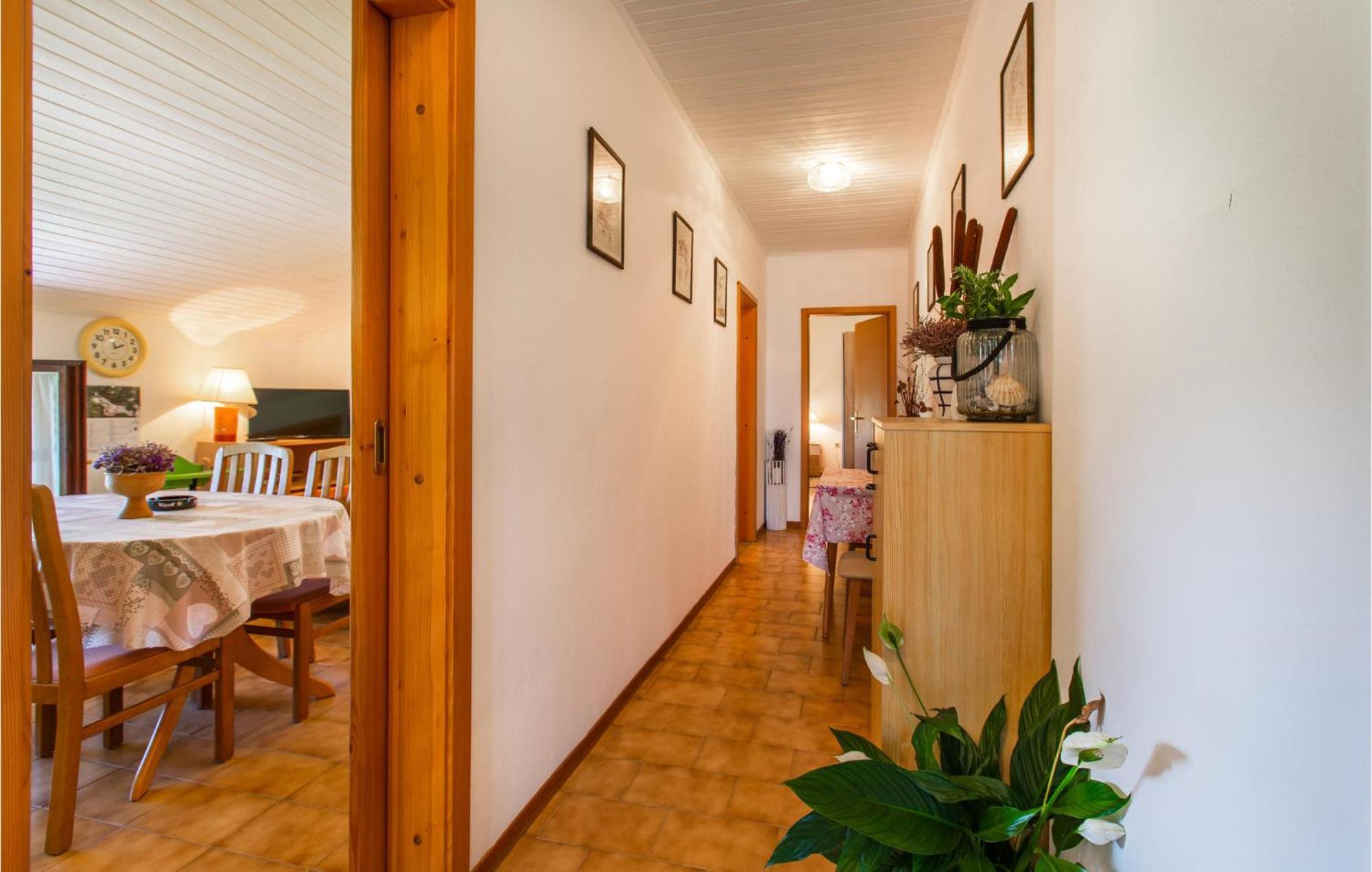 Amazing Apartment In Secovlje With Kitchen Exterior foto