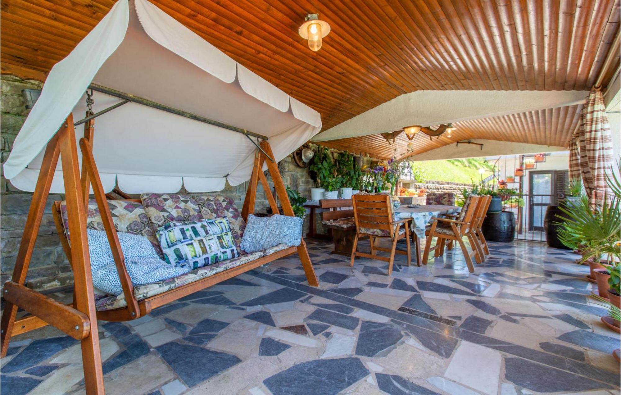 Amazing Apartment In Secovlje With Kitchen Exterior foto